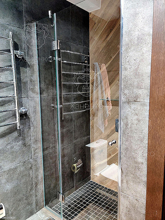 Стеклянные душевые