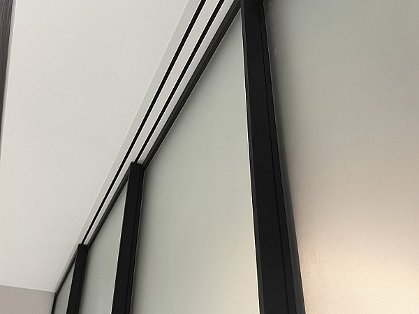 Телескопическая система, белые крышки в цвет потолка