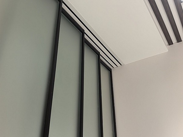 Телескопическая система, белые крышки в цвет потолка