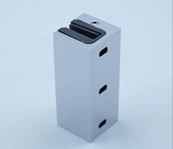 Коннектор Валевс FDK-160 стена-стекло 90°, латунь/хром