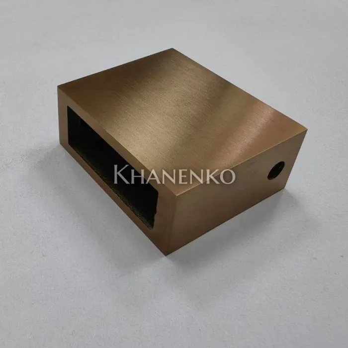 Крепление трубы FDC-30-DEF с дефектом 30х10 к стене, нержавейка/медь