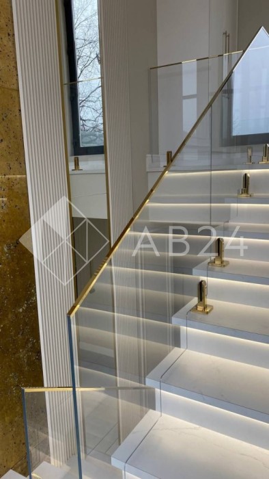 Стойка FOS-03 для стекла напольная 95х200 мм без сверления, нержавейка/золото