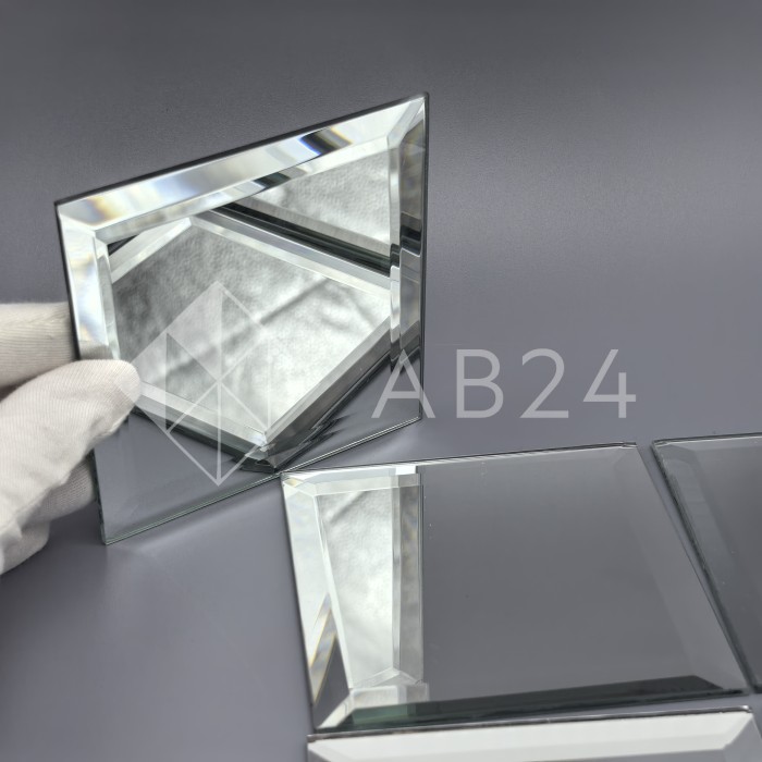 AV403: Зеркальная плитка с фацетным краем 100х100 мм, набор 10 шт