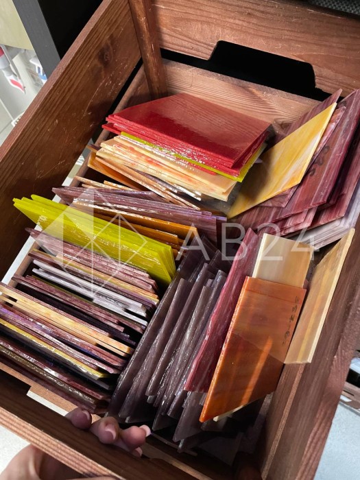 Бой витражного стекла Sunrise