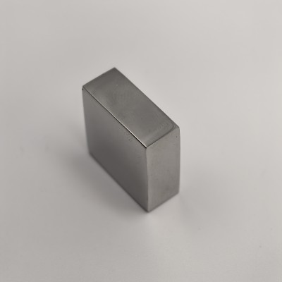 Заглушка квадратная FDRA-03 для ручки скобы 24х24 мм, нержавейка/полированный