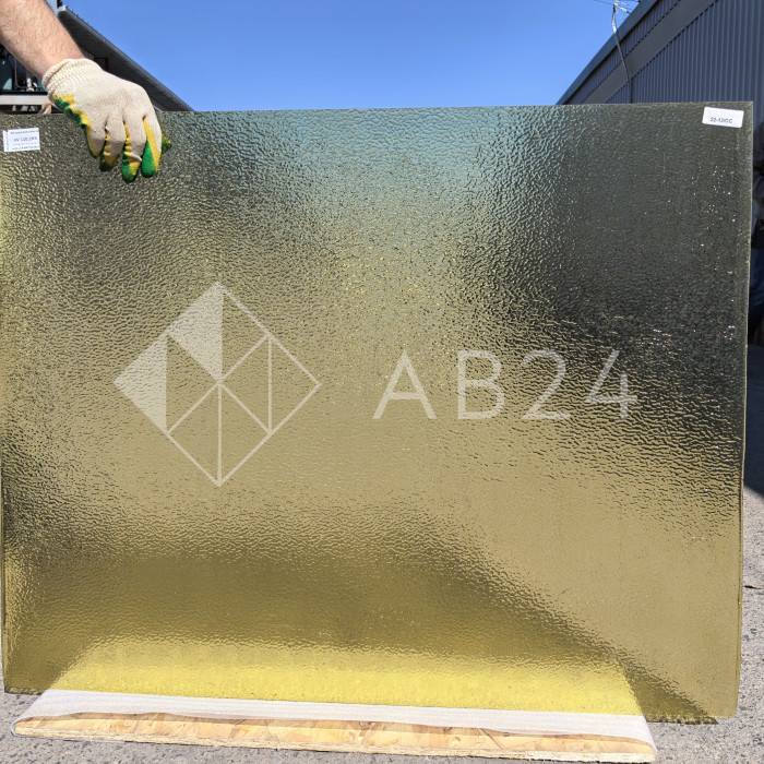 Стекло витражное AV 110.2RR четверть листа (39 х 48 см)