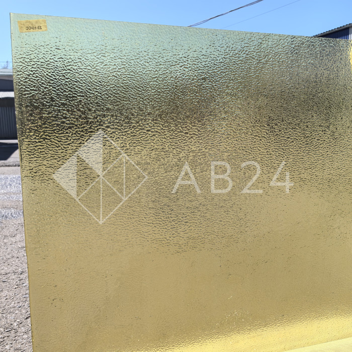 Стекло витражное AV 110.2RR четверть листа (39 х 48 см)