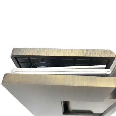 Петля FDP-14-DEF с дефектом Альфа α стекло-стекло 135°, нержавейка/бронза