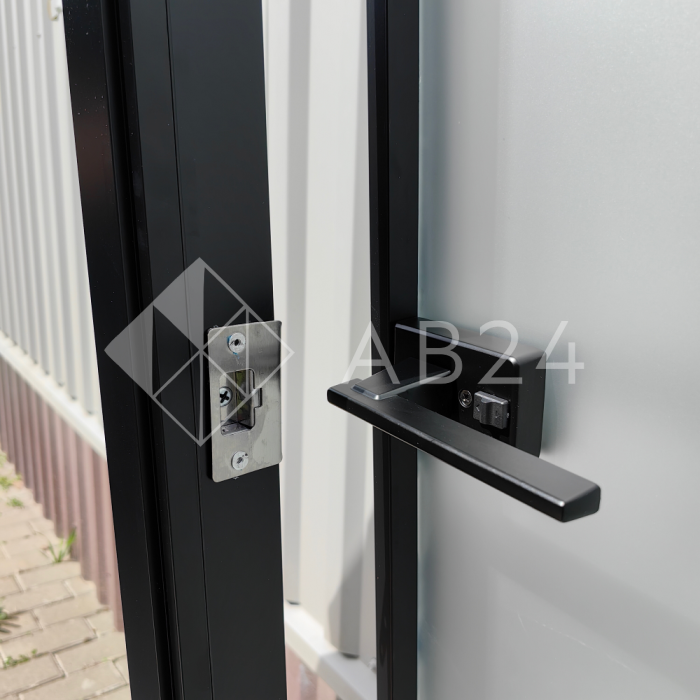 Дверь алюминиевая межкомнатная 700х2000 левая открывание наружу, стекло матовое FMD-7L-2 AL/Bl-Sn Черная