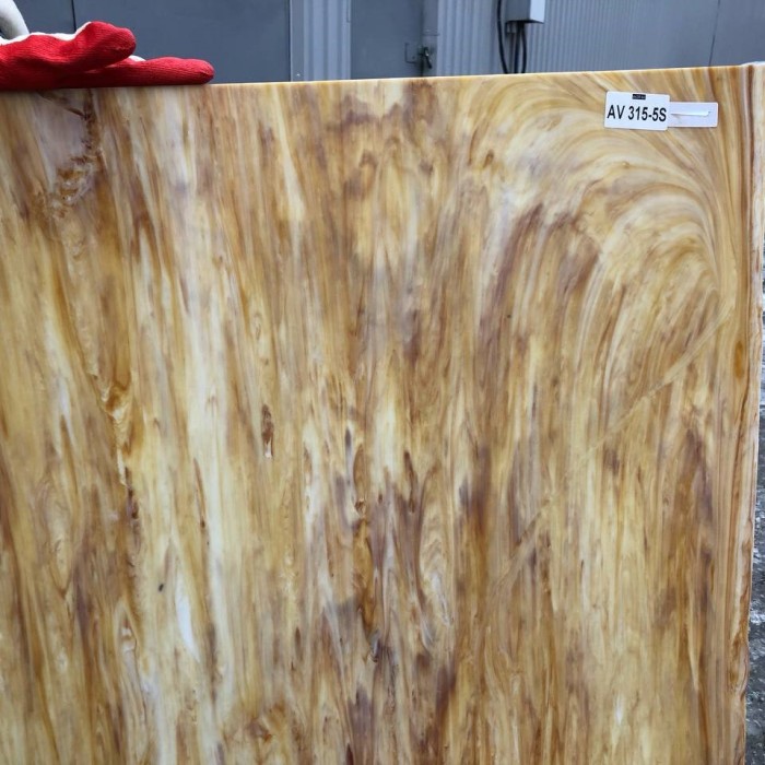 Стекло витражное AV 315-5S пол-листа (78 х 48 см)