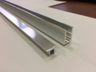 Заглушка верхняя FDPA-500.1, 19х13х2мм, 1 м, для п-образного профиля, алюминий/полированный