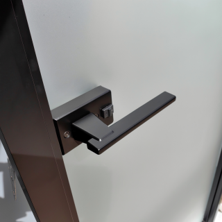 Дверь алюминиевая межкомнатная 800х2000 левая открывание внутрь, стекло матовое FMD-8L-1 AL/Bl-Sn Черная