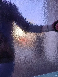 Стекло витражное AV 140.8RR четверть листа (39 х 48 см)