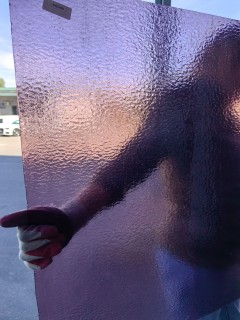 Стекло витражное AV 140.8RR четверть листа (39 х 48 см)