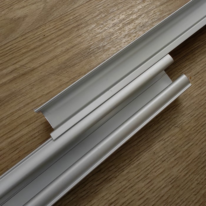 Трек FDS-151.3 с дефектом для раздвижной системы FDS-15/FDS-20.21/FDS-20.31 длина 3 м, алюминий/анодированный