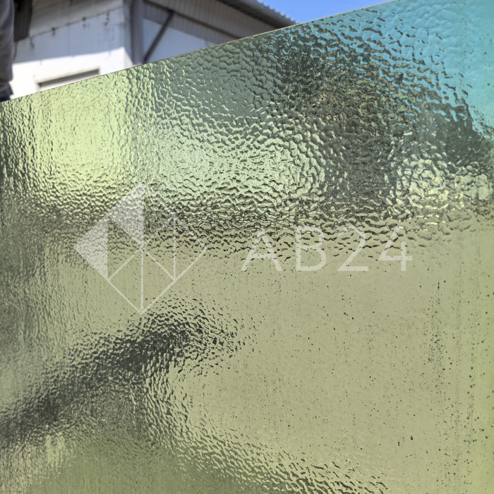 Стекло витражное AV 121RR четверть листа (39 х 48 см)