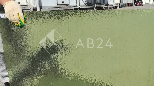 Стекло витражное AV 121RR четверть листа (39 х 48 см)