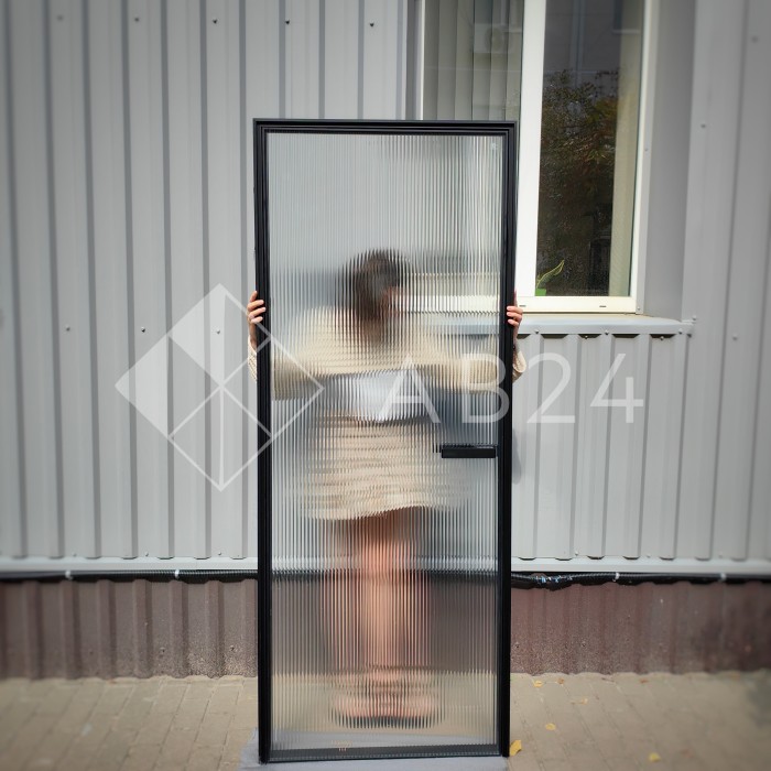 Дверь тонкая алюминиевая межкомнатная 800х2000 левая открывание внутрь, стекло рифленое прозрачное FMD-6L-1 AL/Bl-Rc Черная