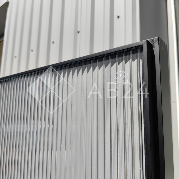 Дверь тонкая алюминиевая межкомнатная 800х2000 правая открывание внутрь, стекло рифленое прозрачное FMD-6R-1 AL/Bl-Rc Черная