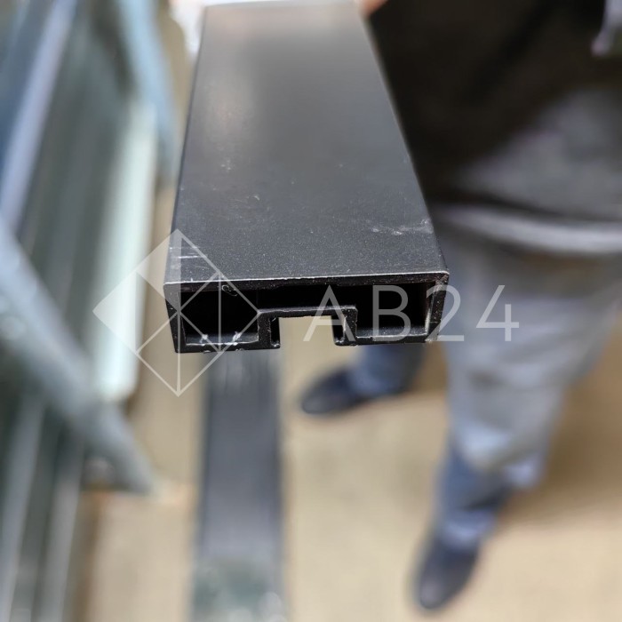 Профиль FMPA-4.24 для стекла боковой длина 2.4 м для раздвижной системы FDS-18, алюминий/черный