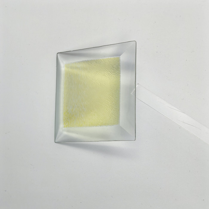 Бевелс AV19 дихроичный квадрат 76 х 76 мм желтая шиншилла
