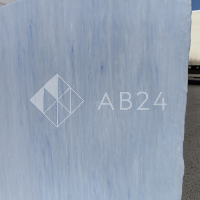 Стекло витражное AV 335-2S четверть листа (39 х 48 см)