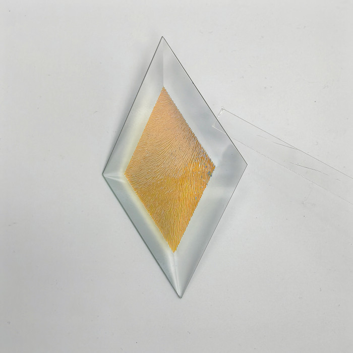 Бевелс AV17 дихроичный ромб 76 х 127 мм красная шиншилла