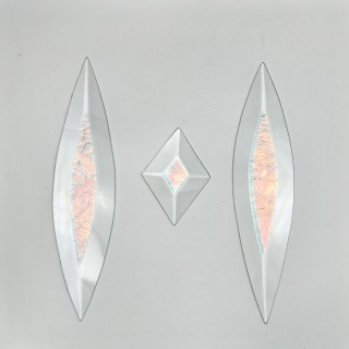 Бевелс AV305 дихроичный (3 элемента) 43 х 394 мм синий мороз