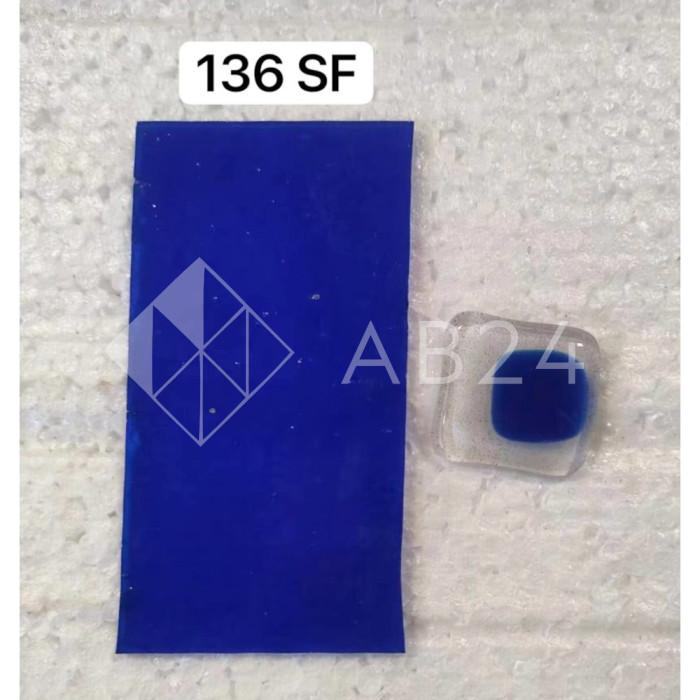 Стекло для фьюзинга 136SF (Китай) четверть листа (39 х 48 см)