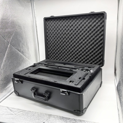 Чемодан FDSA-19 с образцами раздвижной системы FDS‑19