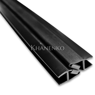 FDPP-812.8-DEF PVC/BL: Уплотнитель с дефектом узкопрофильный магнит.90°, 180°черн.2.5м под 8мм