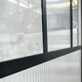 Комплект душевой шторки FDS-110 размером 900х1900 с рифл+проз стеклом 8мм, алюминий/черный