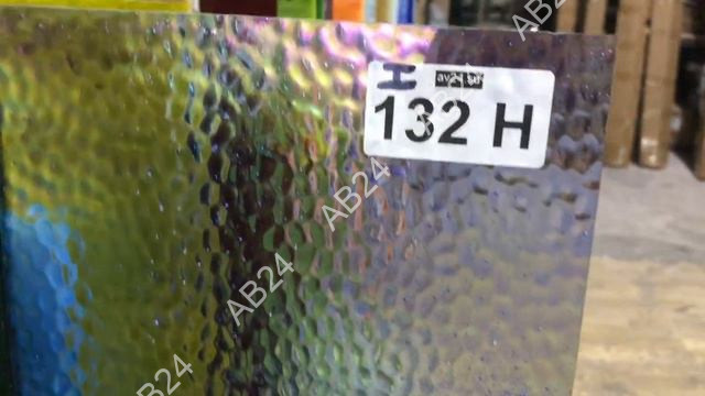 Стекло витражное AV I/132H, целый лист - 78 х 96 cм.