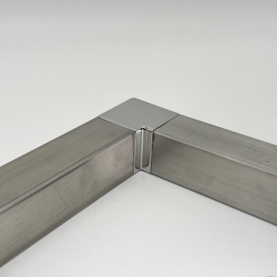 Отвод FOP-40p.07 для поручня с пазом для трубы 40*40мм, GRIT 600, нержавейка/полированный