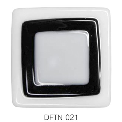 Фьюзинг квадрат DFTE 021 бело-черного цвета, 4 см